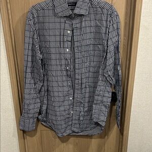 Nautica Men's Classic Navy and White Checkered Shirt